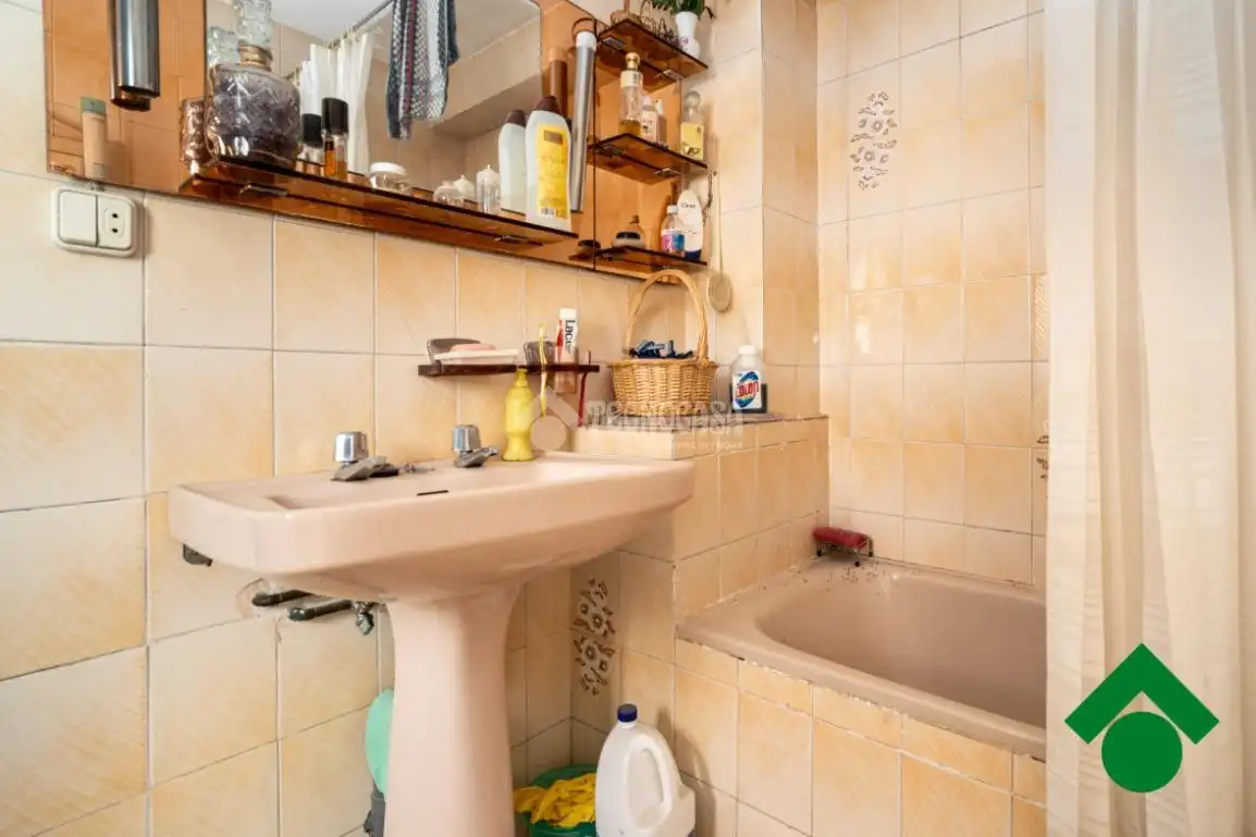 Casa aparellada en venda a Santa Adela - Parque Leyva Loro, imagen 18