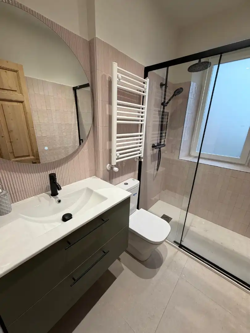 Bany de Apartament de lloguer en Gorliz amb Calefacció, Moblat i Forn
