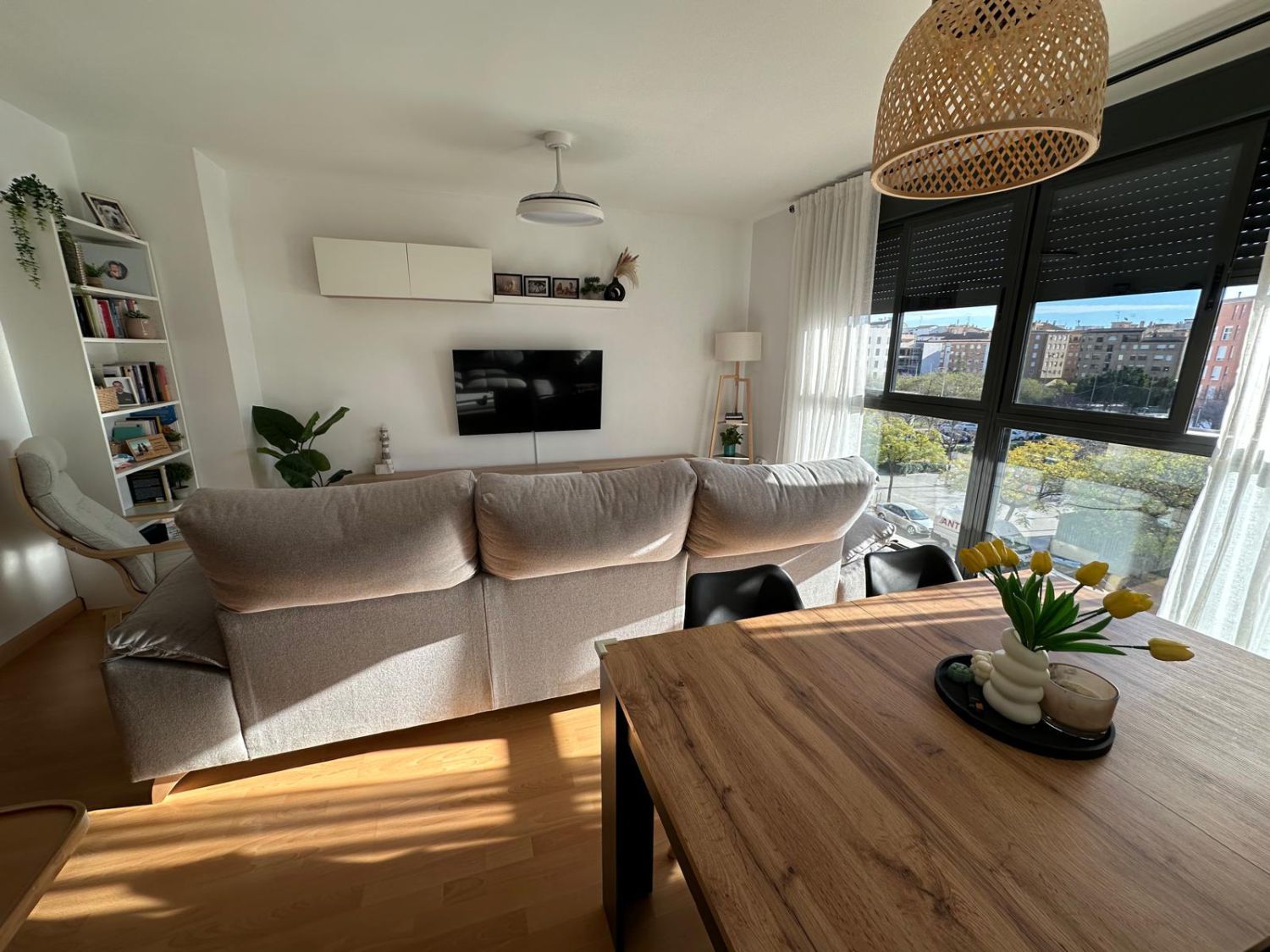 Sala d'estar de Pis en venda en Castellón de la Plana / Castelló de la Plana amb Aire condicionat, Calefacció i Parquet