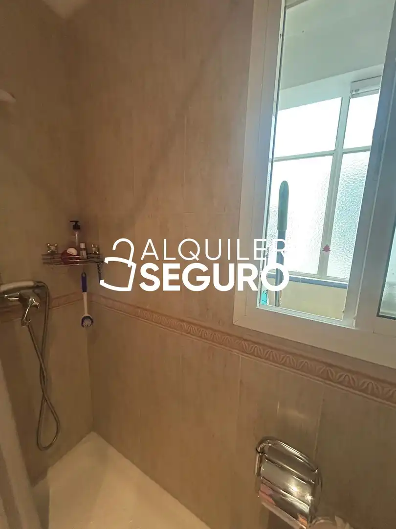 Flat with lift to rent in agustina de aragon, imagen 24