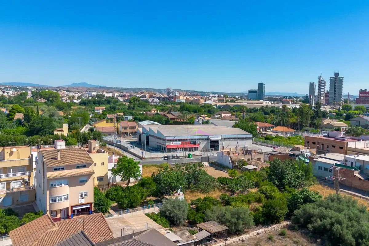 Vista exterior de Edifici en venda en Murcia