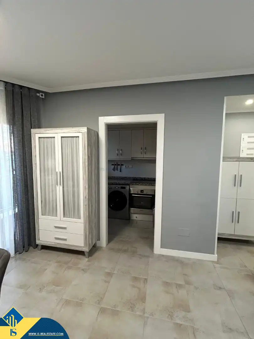 Apartamento reformado con terraza, en la provincia de Alicante, ciudad de Torrevieja, zona Playa del Cura. 1 dormitorio | 52 m² |, imatge 3