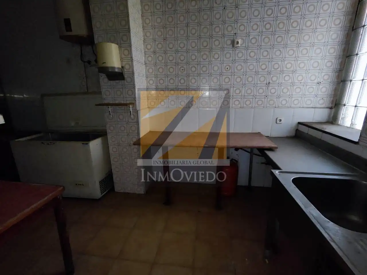 Cocina de Local de alquiler en Oviedo 