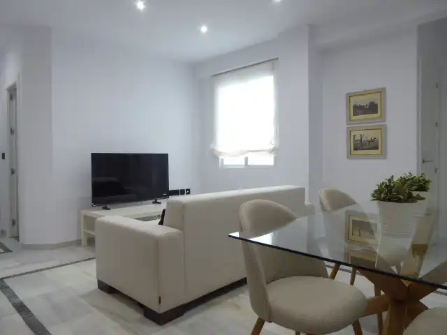 Wohnung mit Aufzug zur Miete in Calle Molina Lario 20, imagen 3