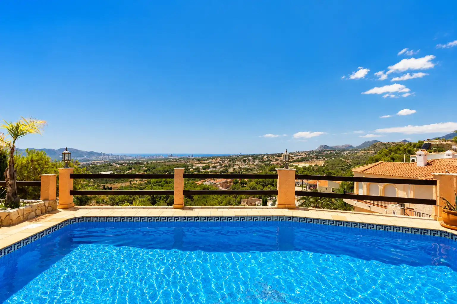 Piscina de Casa o chalet en venta en L'Alfàs del Pi