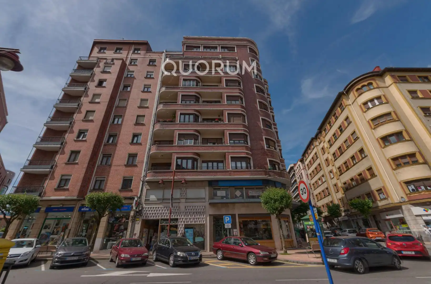 Vista exterior de Piso en venta en Barakaldo  con Calefacción y Balcón