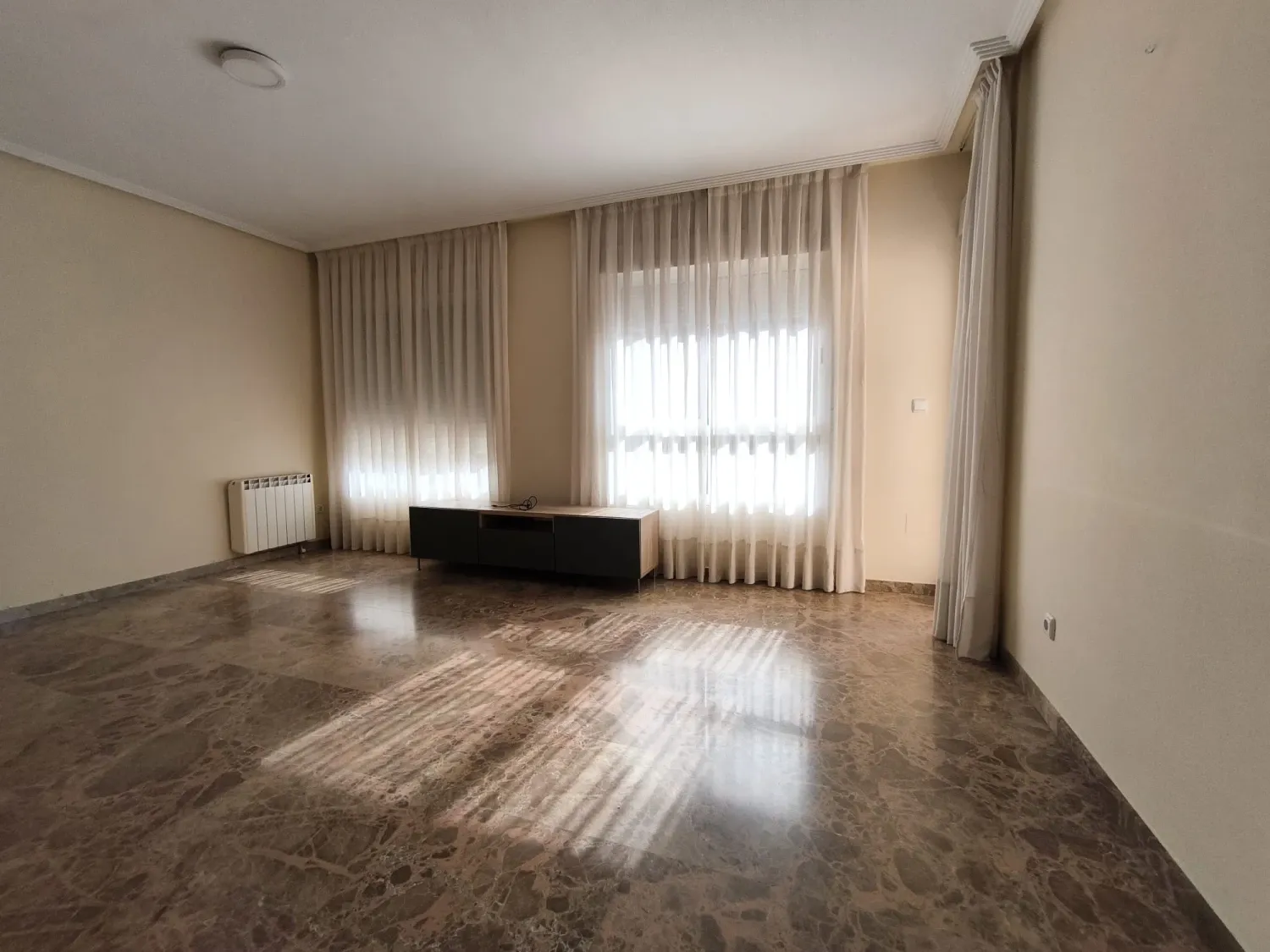 Sala d'estar de Pis en venda en  Murcia Capital amb Aire condicionat, Traster i Rentadora