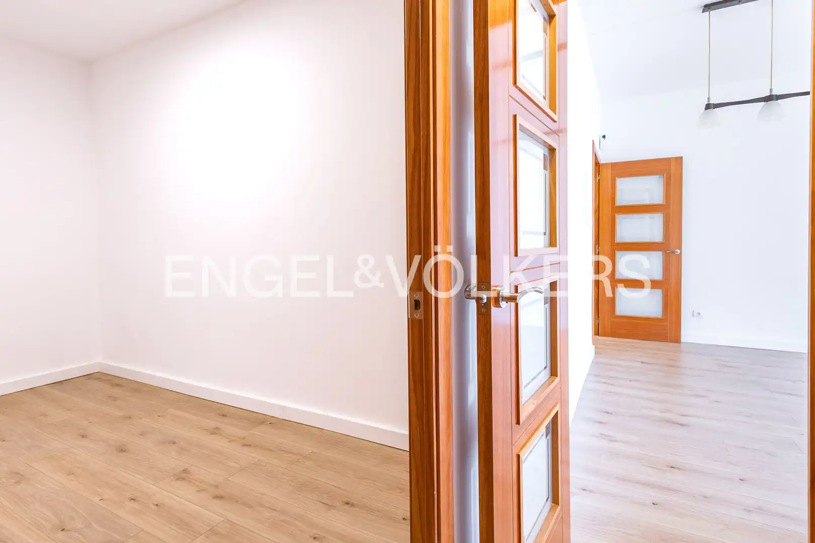Piso en venta en Barcelona con Aire acondicionado, Calefacción y Balcón