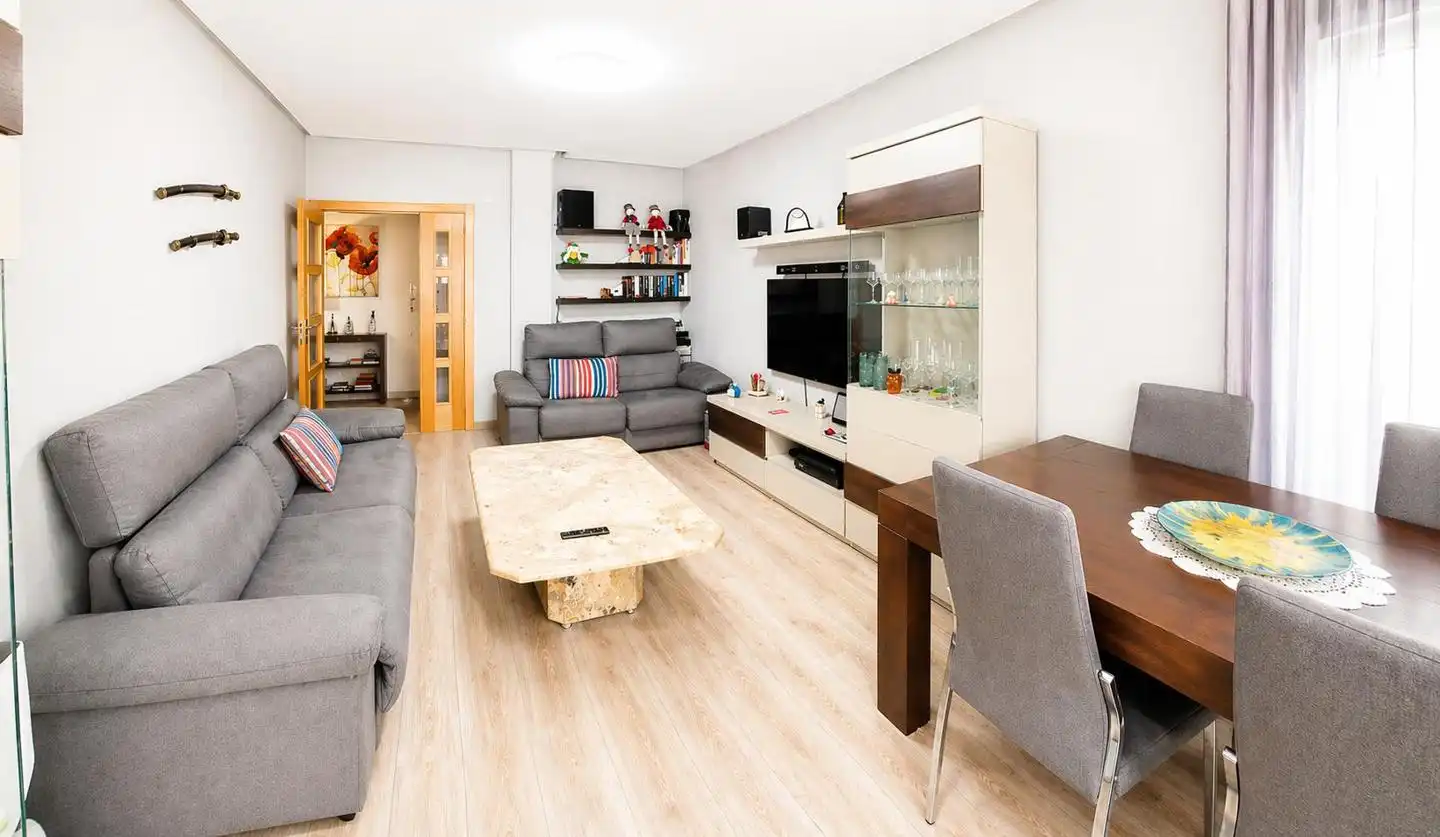 Sala de estar de Piso en venta en Elche / Elx con Aire acondicionado y Trastero