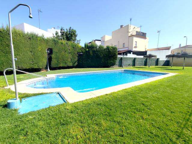 Casa adosada en Venta en Juan Pablo II en Bollullos de la Mitación