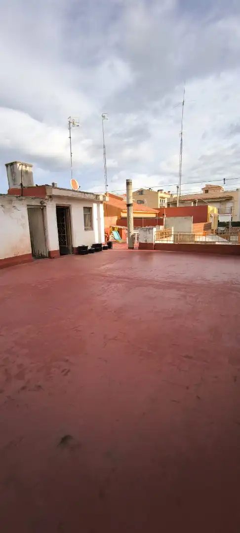 Casa bifamiliare con terrazza in vendita a Carrer Doctor Marañón, imagen 3