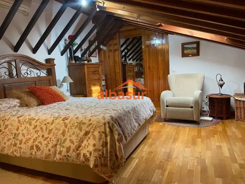 Dormitori de Dúplex en venda en Córdoba amb Aire condicionat, Calefacció i Parquet