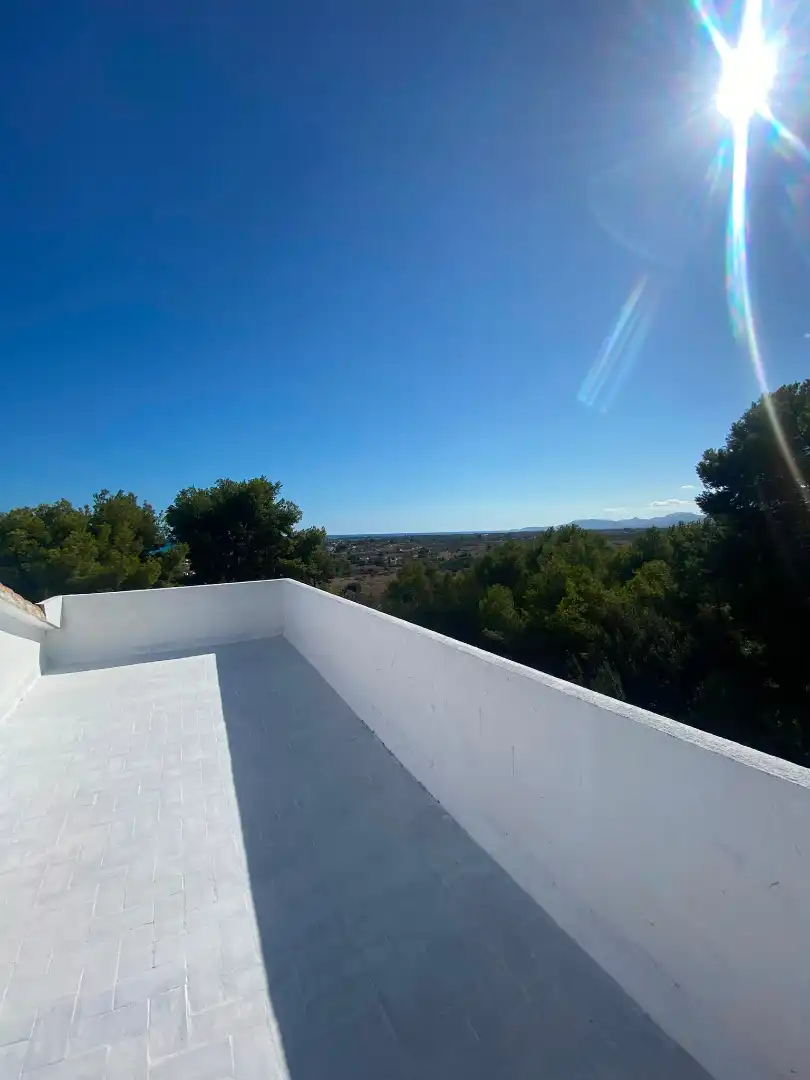 Vista exterior de Casa adosada en venda en Alcalà de Xivert amb Aire condicionat, Jardí privat i Terrassa