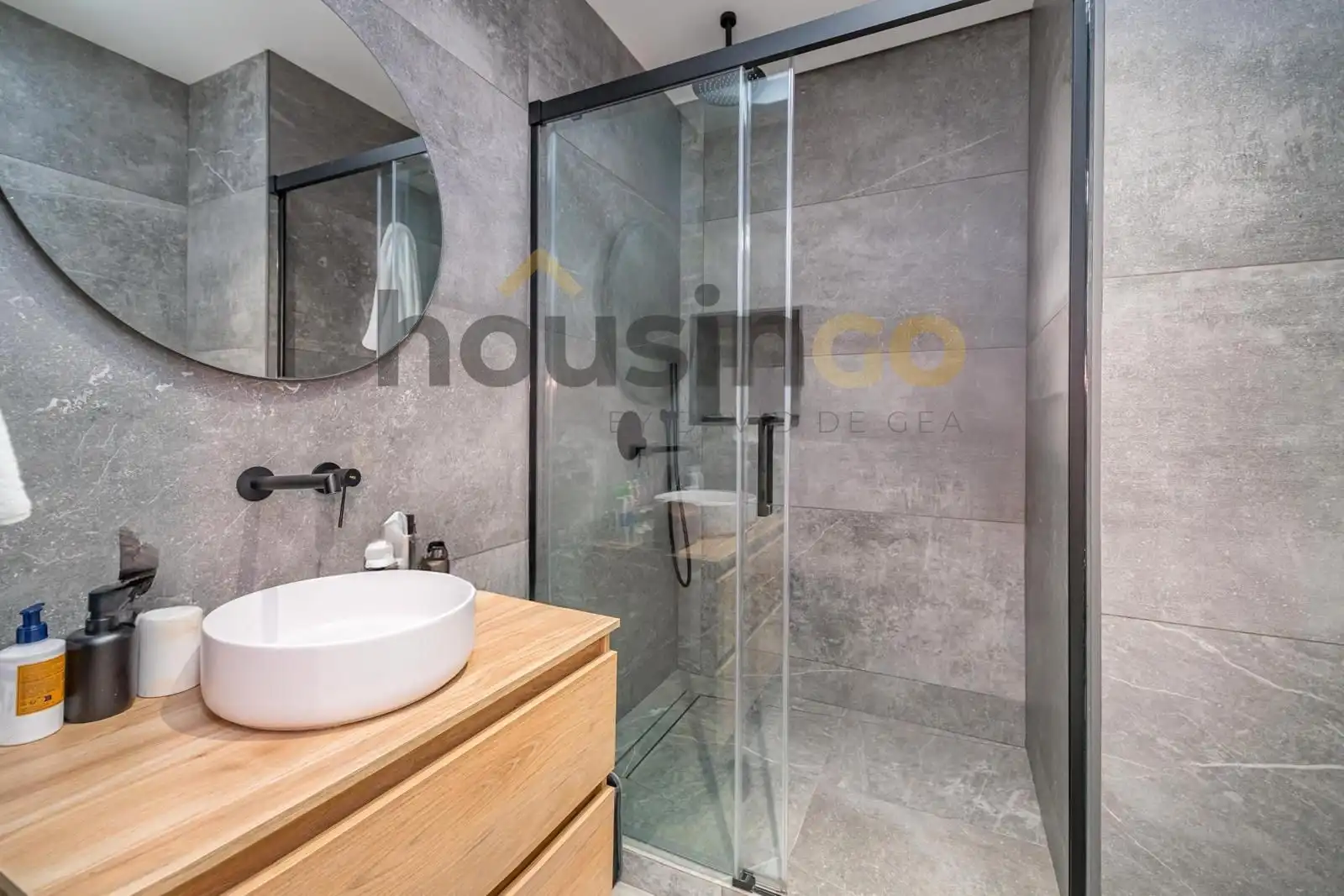 Badezimmer von Wohnung zum Verkauf in Madrid mit Heizung, Terrasse und Abstellraum