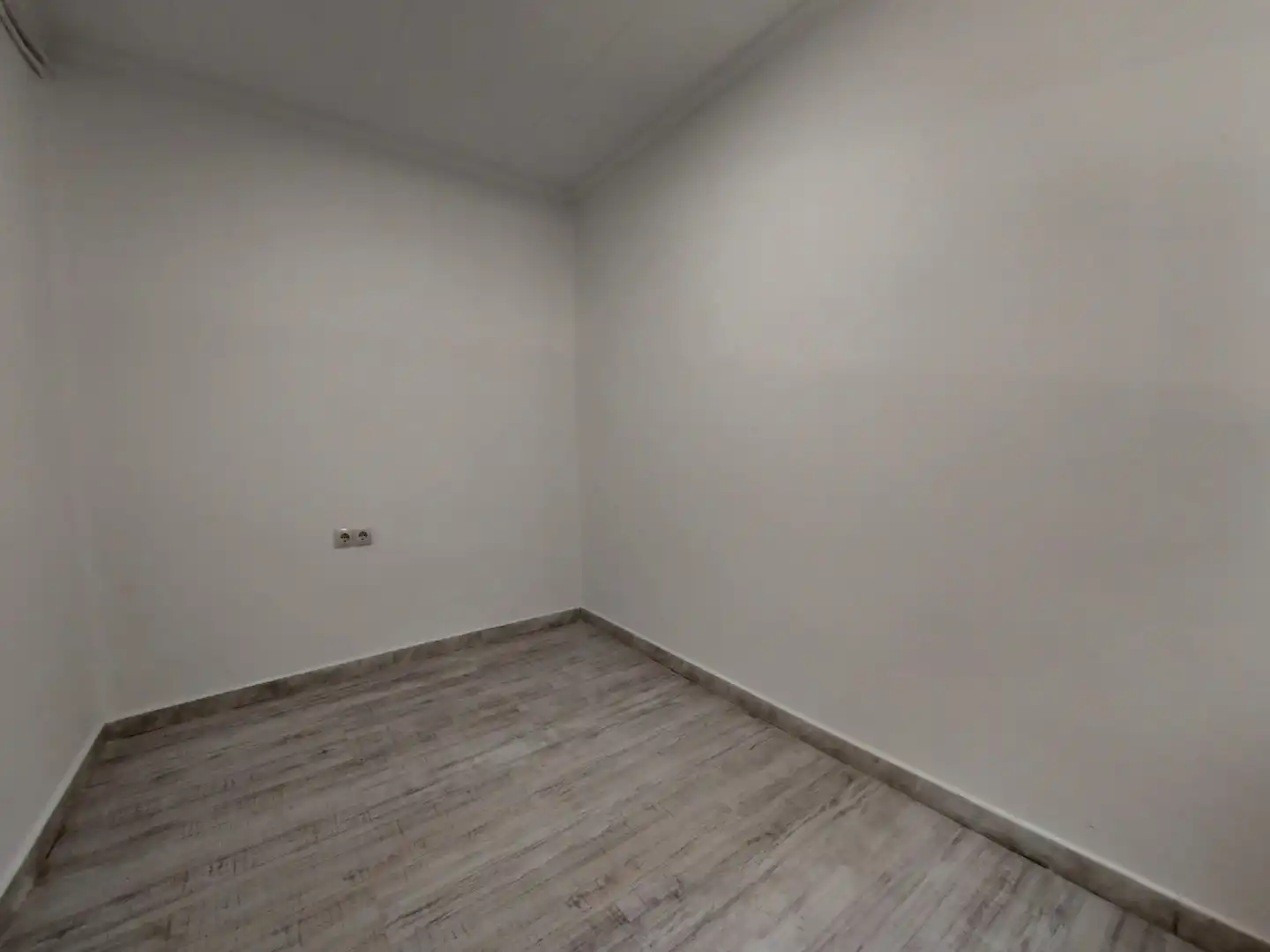 Piso en venta en Sabadell con Calefacción, Parquet y Horno