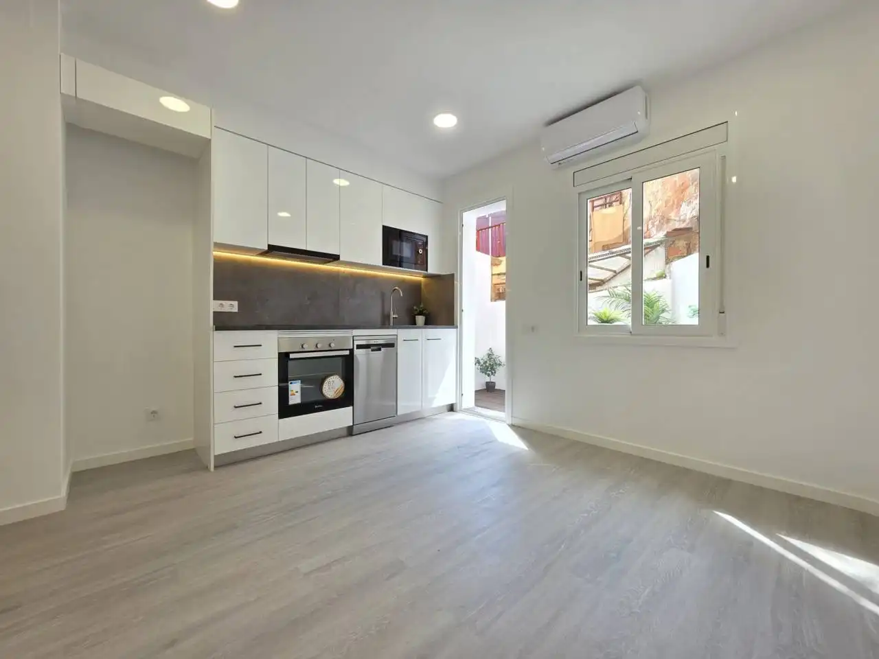 Wohnung mit Garten zum Verkauf in Calle Alexandre Galí, imagen 4