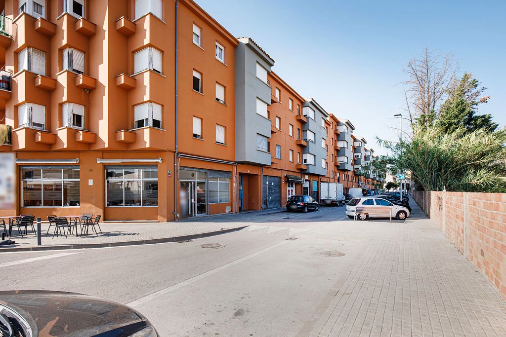 Vista exterior de Pis en venda en Banyoles amb Aire condicionat i Calefacció