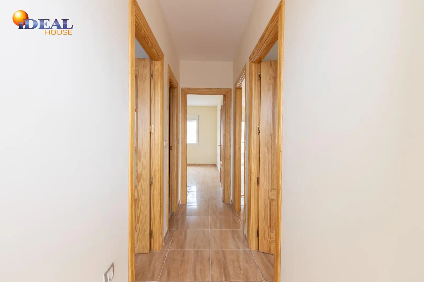 Wohnung zum Verkauf in Güevéjar mit Balkon