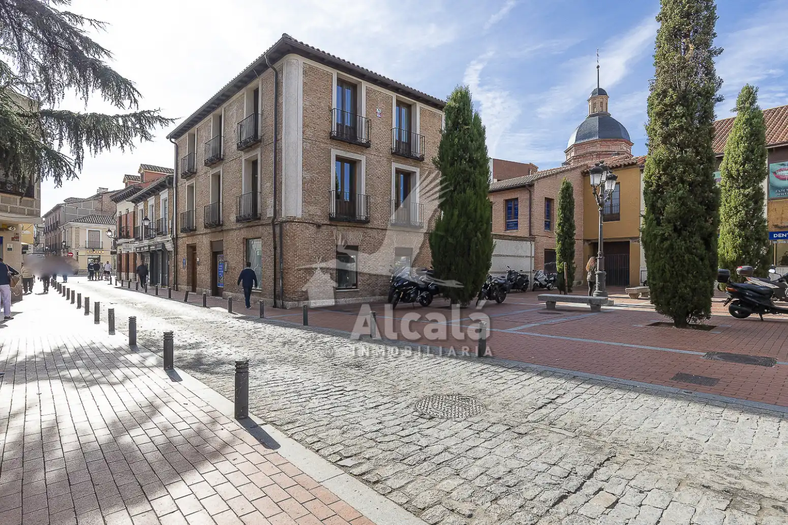 Vista exterior de Piso en venta en Alcalá de Henares con Calefacción, Jardín privado y Parquet