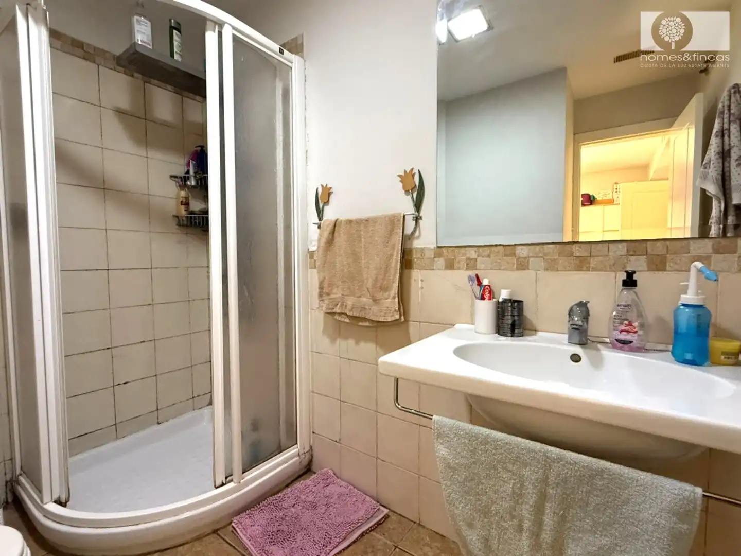 Bathroom of Flat for sale in Ayamonte  with Air Conditioner, Furnished and Community pool