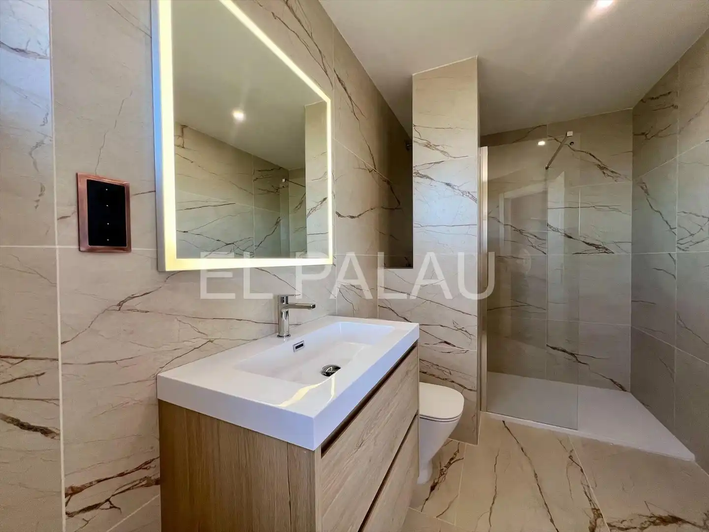 Baño de Piso de alquiler en Valencia con Aire acondicionado, Calefacción y Parquet