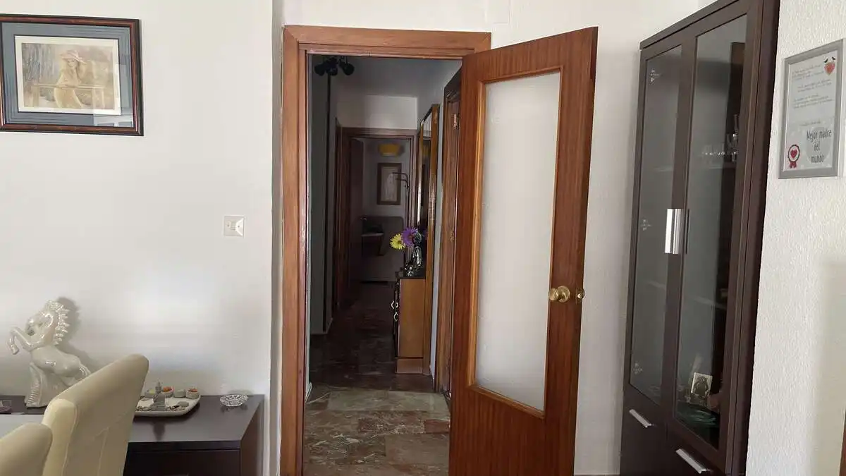 Flat for rent in Granada  with Air Conditioner and Heating