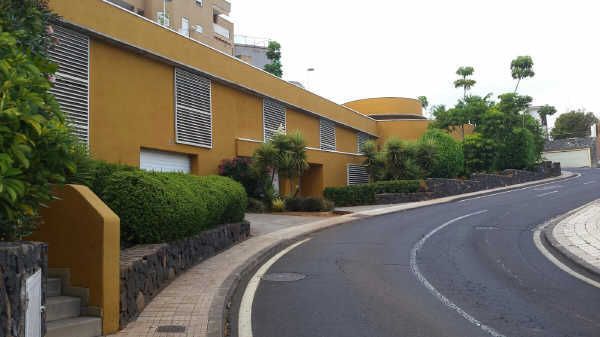 Exterior view of Flat for sale in  Santa Cruz de Tenerife Capital