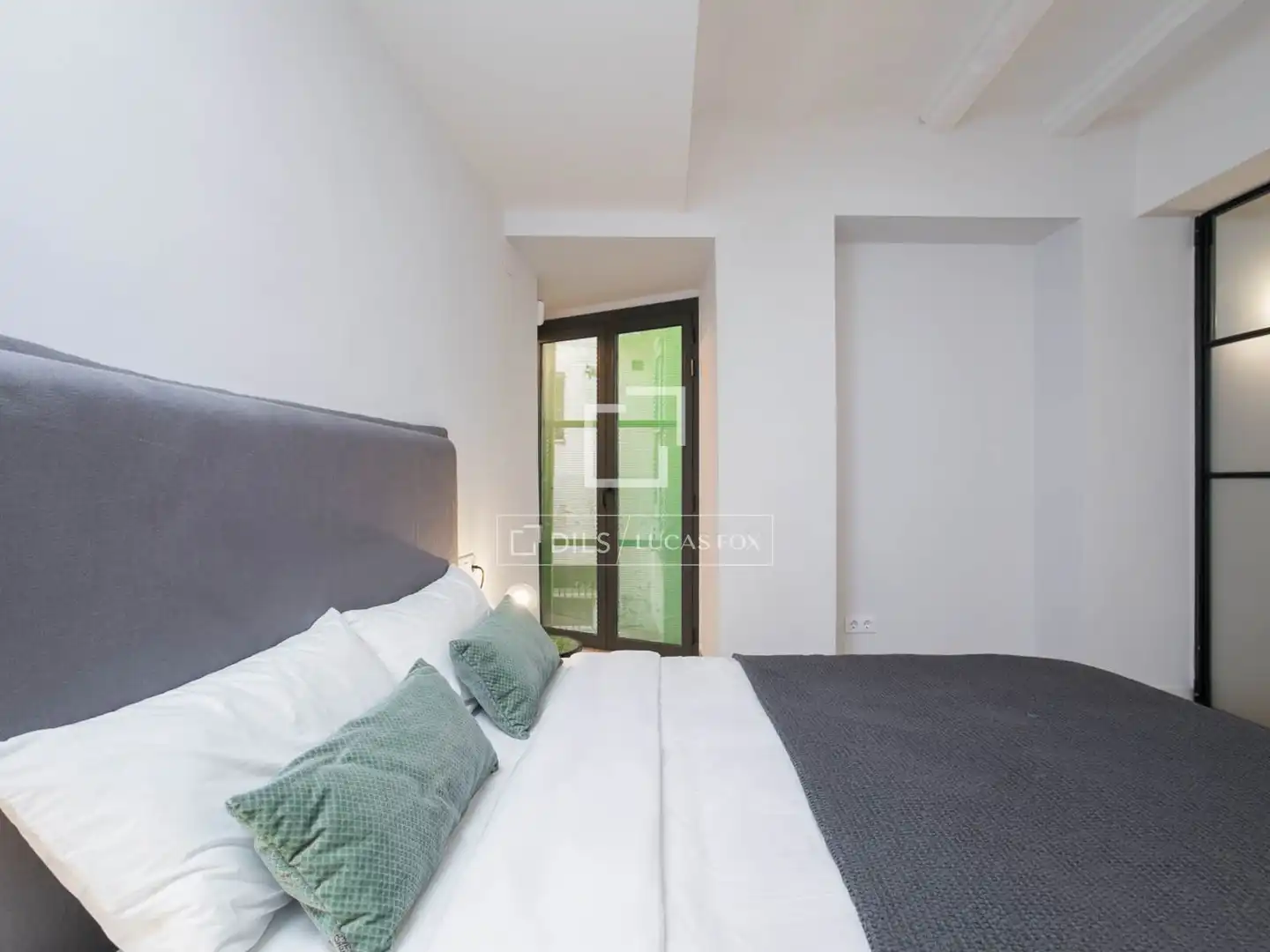 Piso con terraza en alquiler en Ciutat Vella, imagen 26