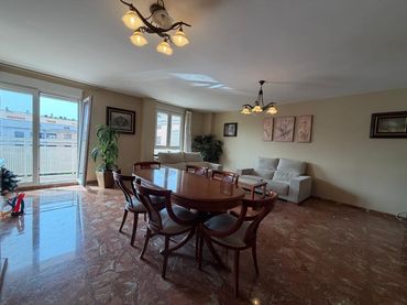 Penthouse mit Aufzug zum Verkauf in Calle Carinyena