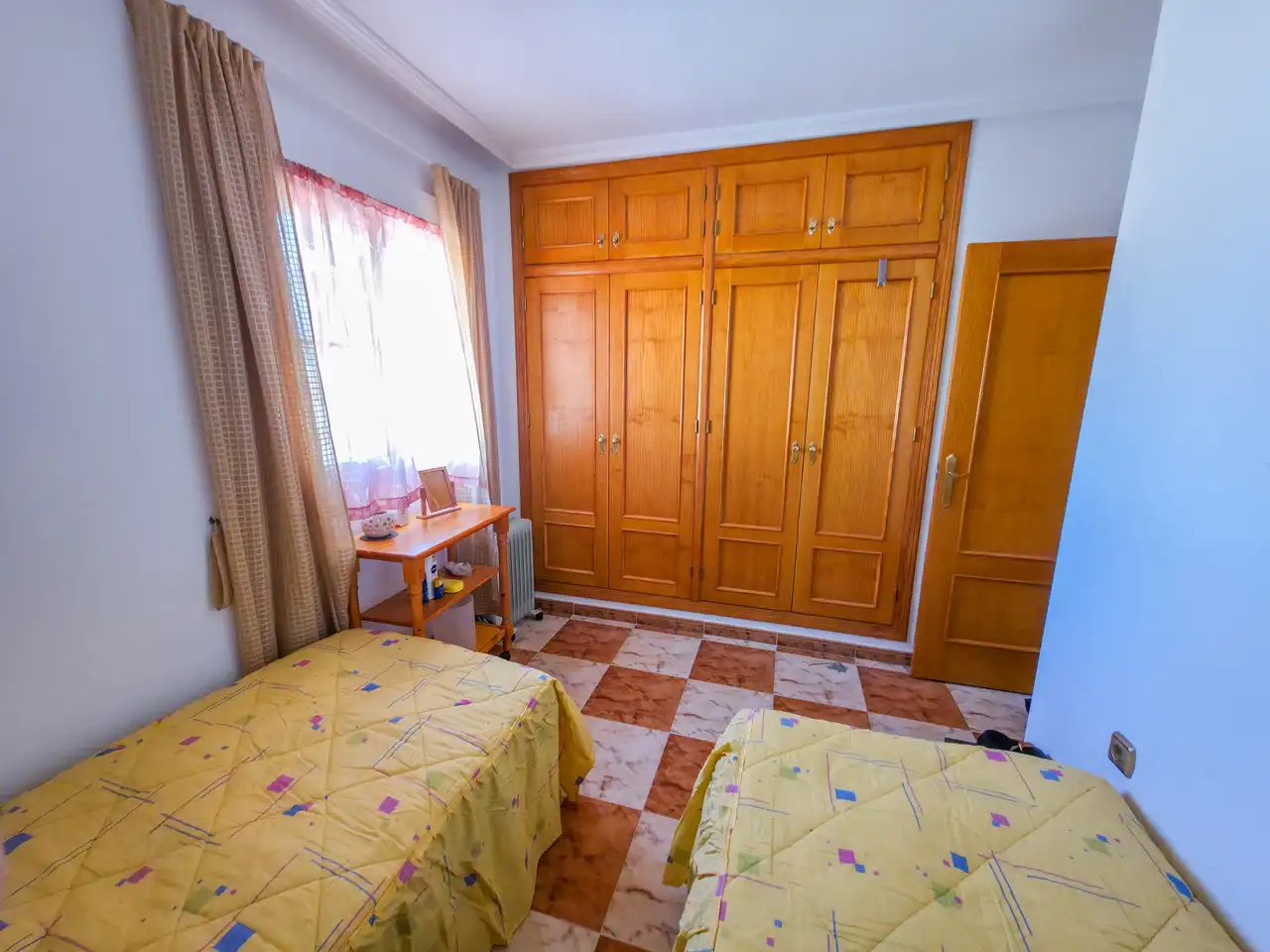 Habitación de Apartamento en venta en Orihuela con Amueblado, Horno y Lavadora