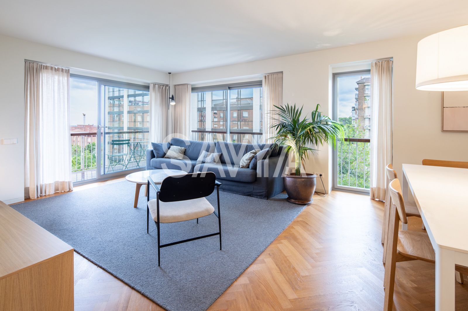 Living room of Flat for sale in  Barcelona Capital  with Air Conditioner, Heating and Parquet flooring