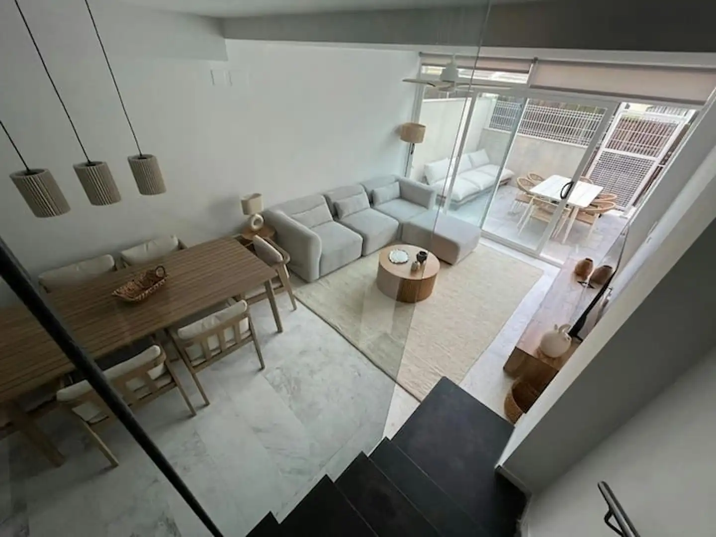 Sala de estar de Piso de alquiler en Jávea / Xàbia con Aire acondicionado, Jardín privado y Amueblado