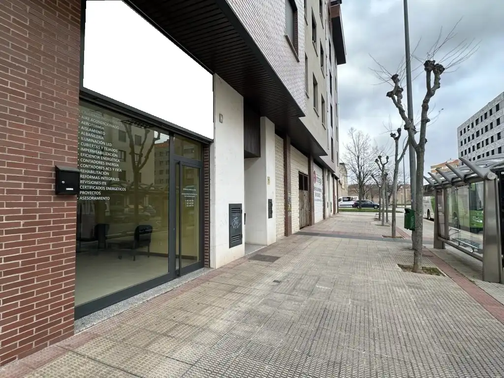 Business premises to rent in Calle Tirso de Molina
