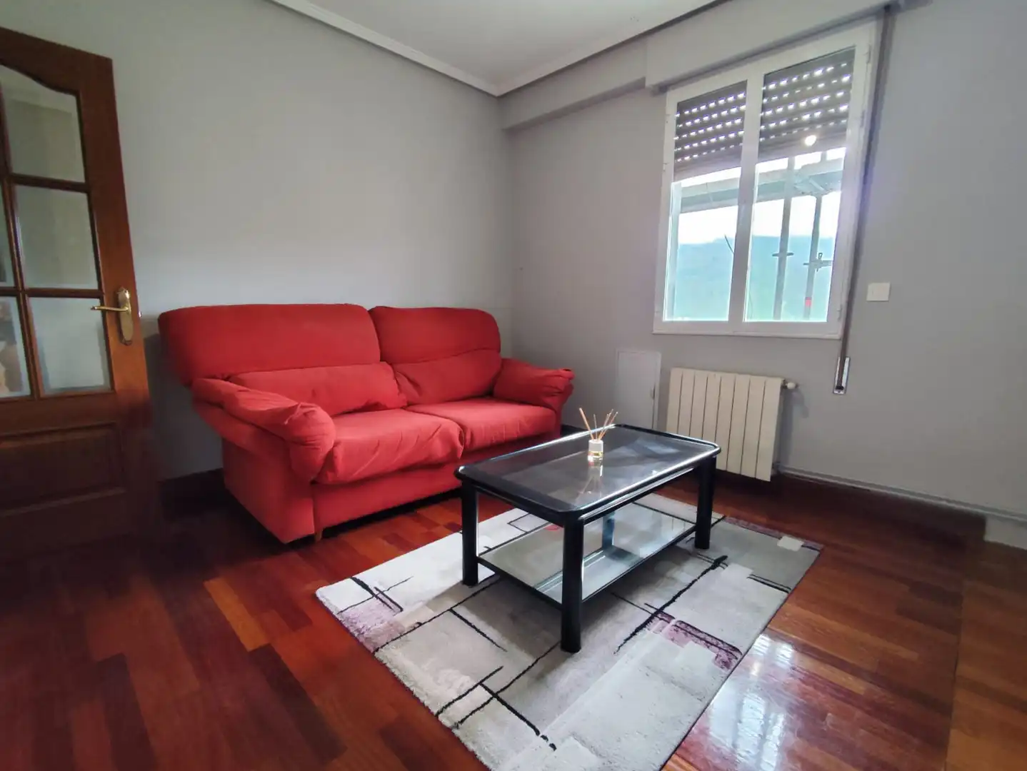Sala d'estar de Pis en venda en Bilbao  amb Calefacció i Moblat