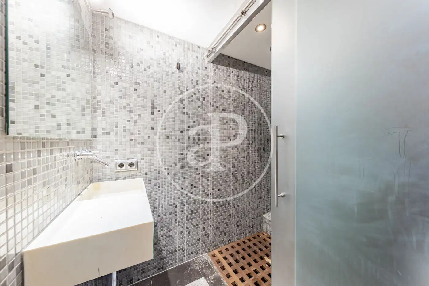 Bathroom of Lofts for rent in  Palma de Mallorca  with Air Conditioner, Heating and Furnished