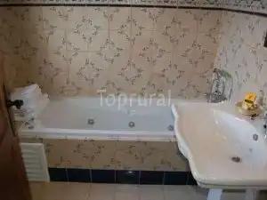 Bany de Casa o xalet en venda en Cudillero amb Aire condicionat, Calefacció i Jardí privat