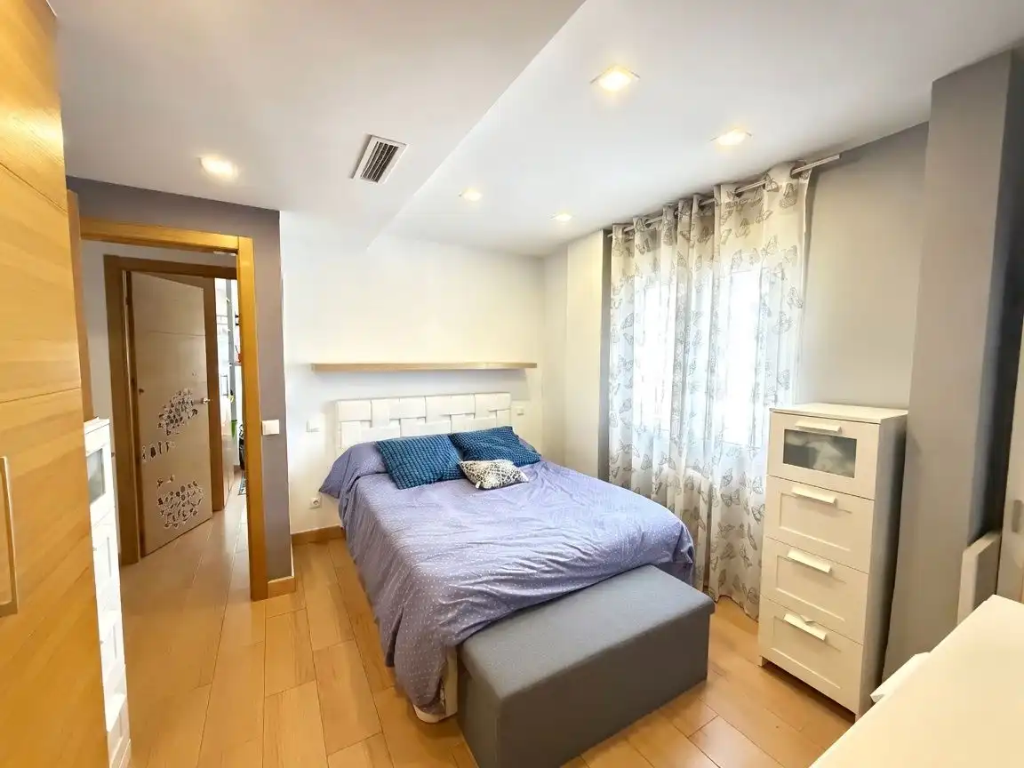 Bedroom of Flat for sale in Alcalá de Henares  with Air Conditioner, Heating and Terrace