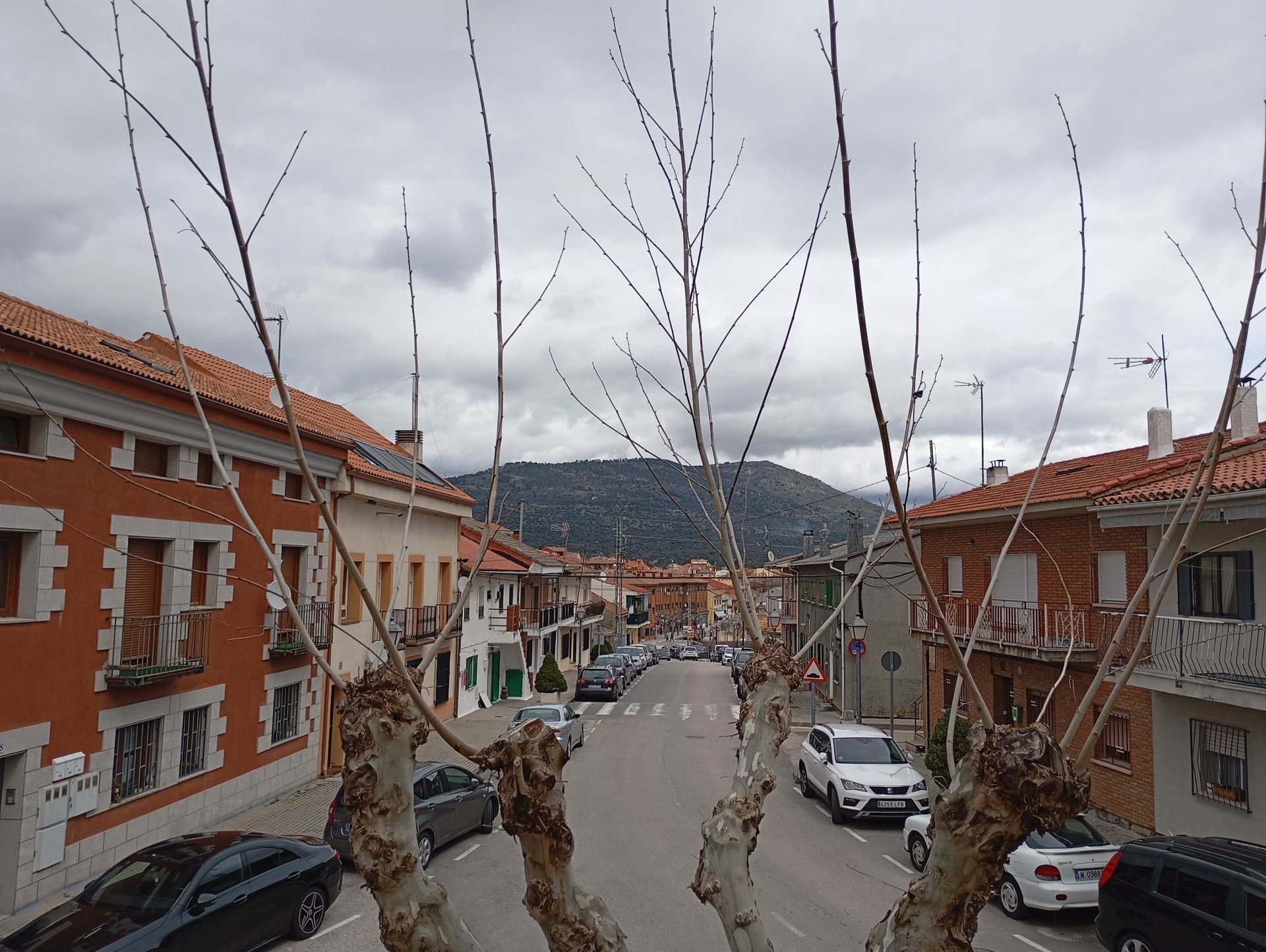 Vista exterior de Dúplex en venda en Robledo de Chavela amb Calefacció, Terrassa i Traster