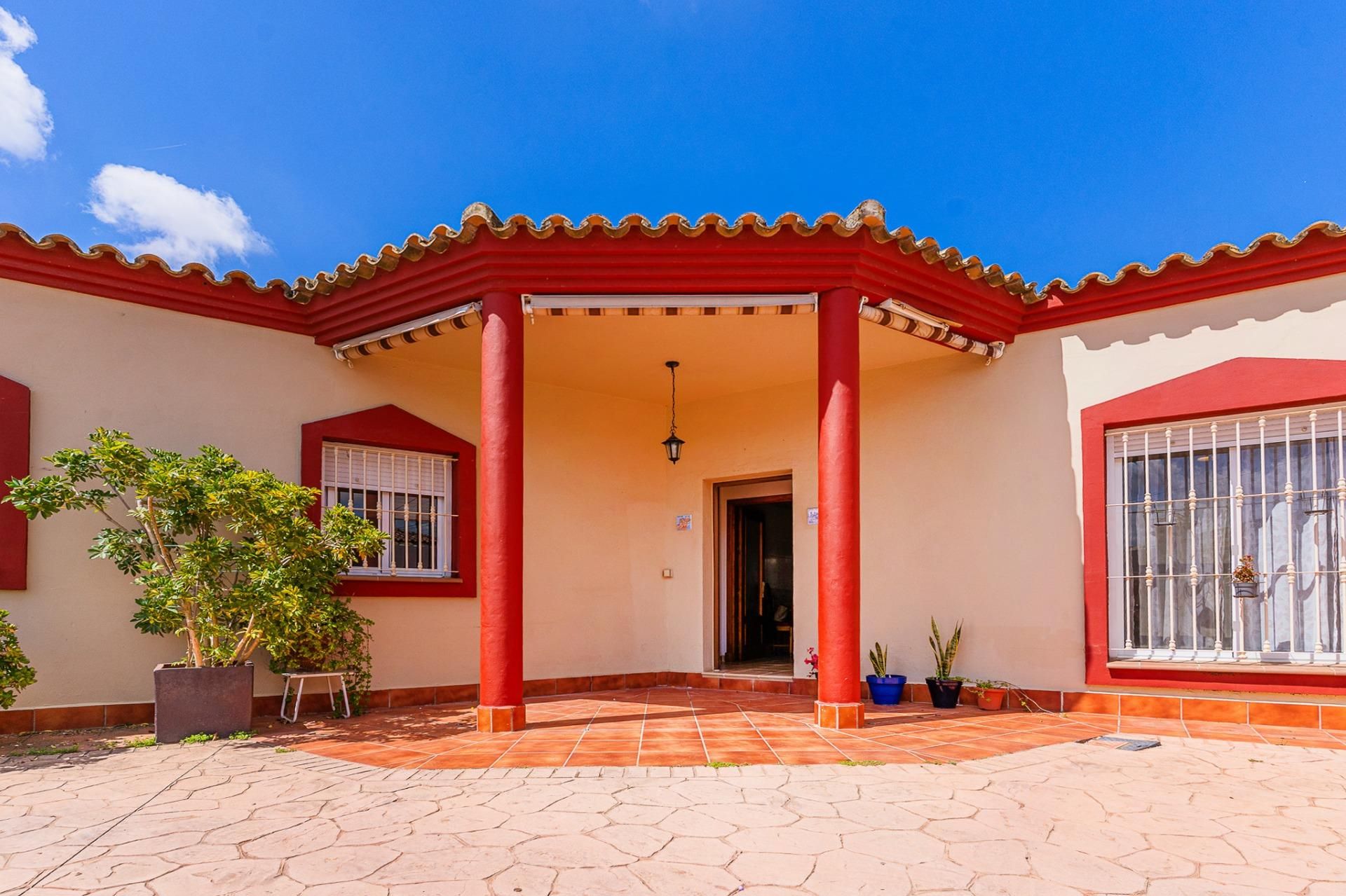 House or chalet for sale in Chiclana de la Frontera  with Private garden and Terrace
