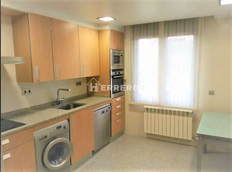 Kitchen of Houses for sale in Navarrete  with Heating, Terrace and Community pool