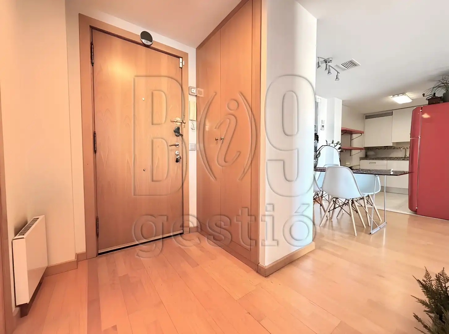Wohnung zum Verkauf in Tarragona mit Klimaanlage, Heizung und Terrasse