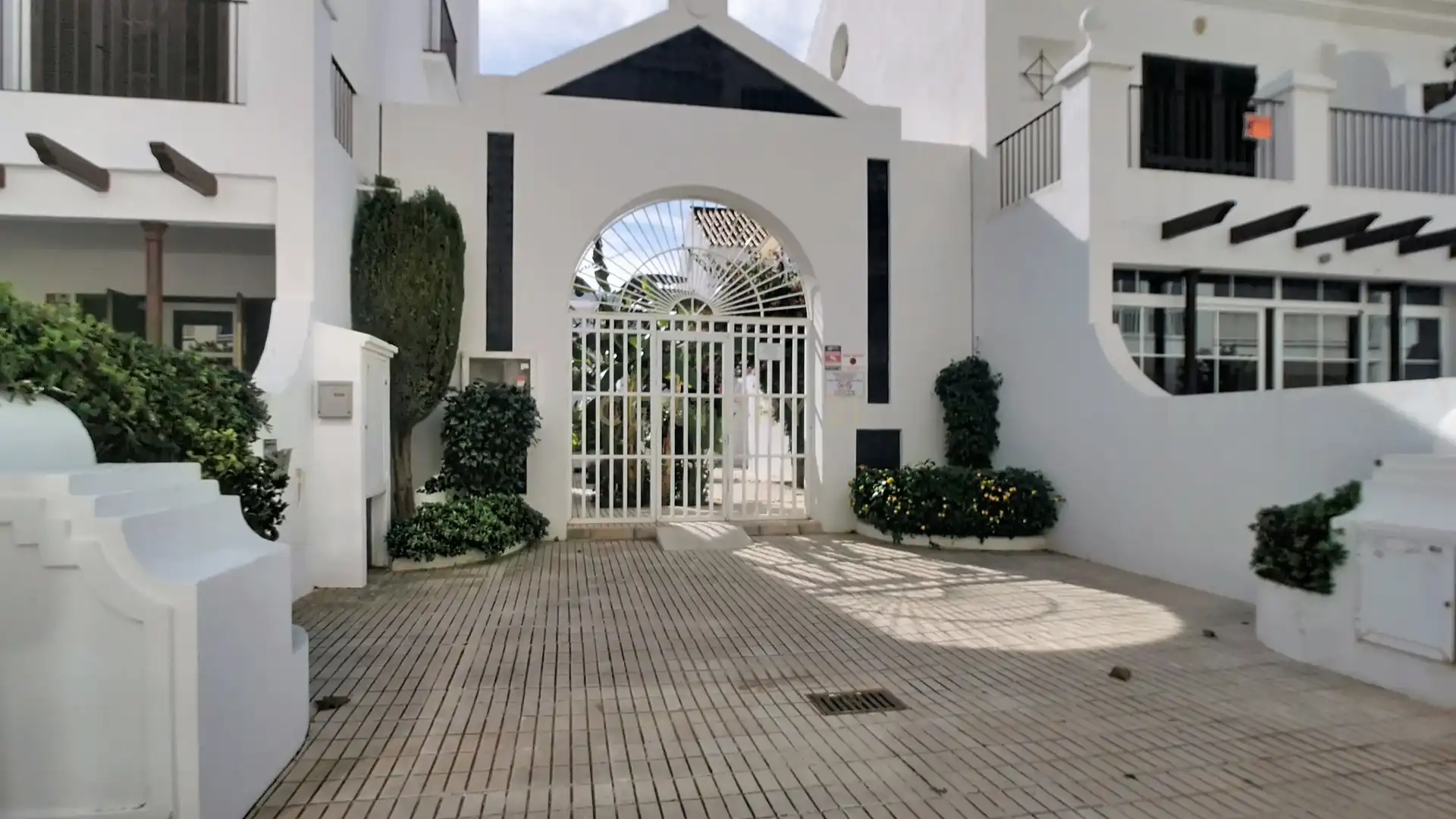Apartamento en venta en Fuengirola con Jardín privado, Trastero y Piscina