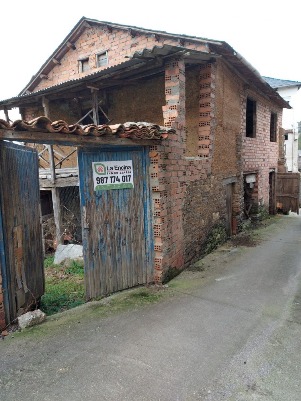 Exterior view of House or chalet for sale in Ponferrada