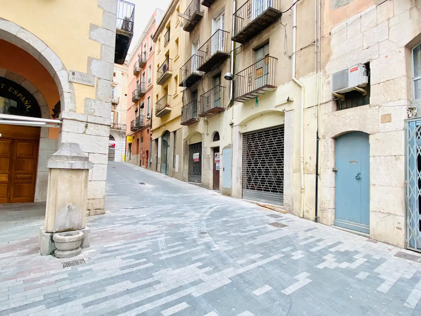 Local comercial de lloguer a Plaça de les Patates 4, imagen 3