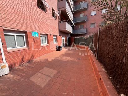 Exterior view of Planta baja for sale in Canovelles  with Terrace and Storage room