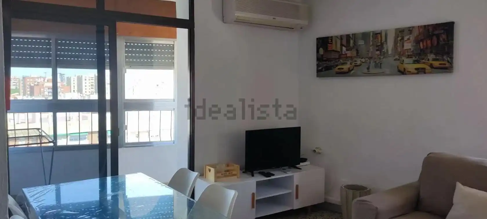 Habitación de Piso de alquiler en Almería con Aire acondicionado y Amueblado