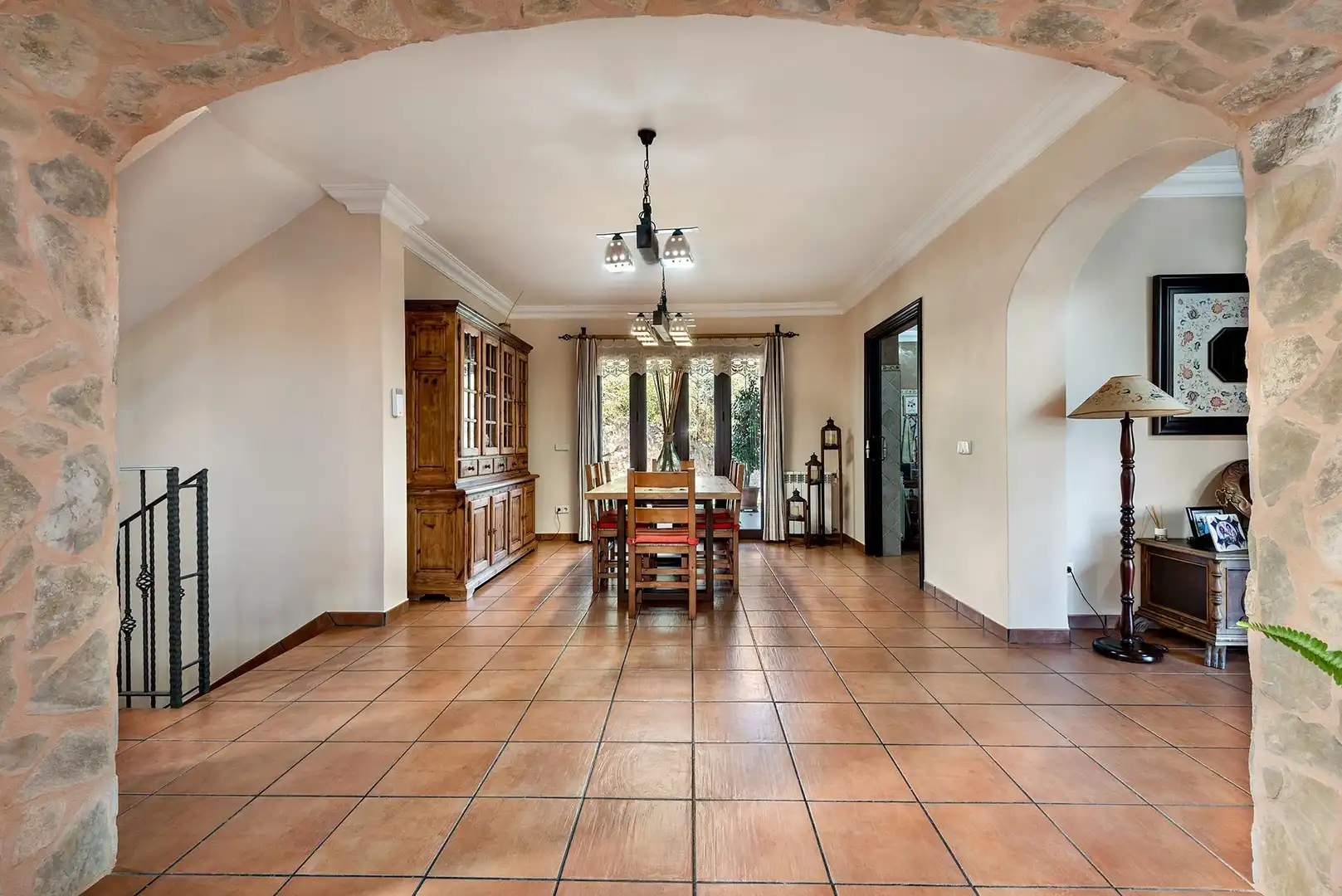 Comedor de Finca rústica en venta en Sencelles con Calefacción, Jardín privado y Terraza
