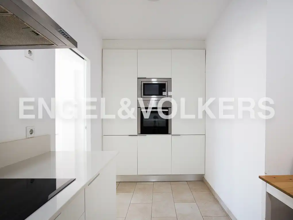 Cocina de Piso de alquiler en Valencia con Aire acondicionado, Calefacción y Balcón