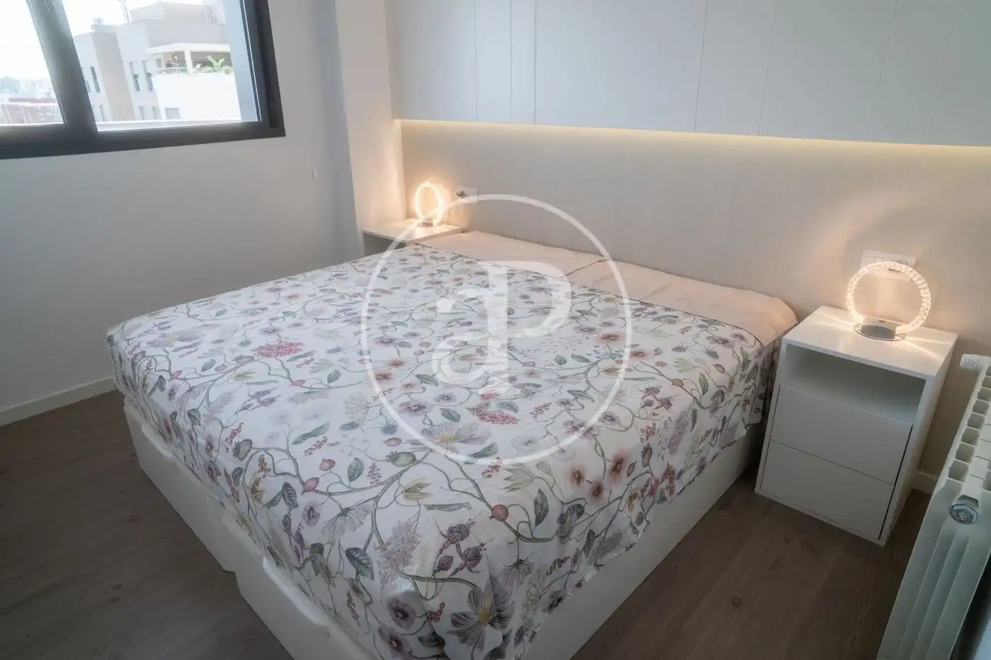 Bedroom of Flat for rent in Valencia  with Air Conditioner, Heating and Private garden