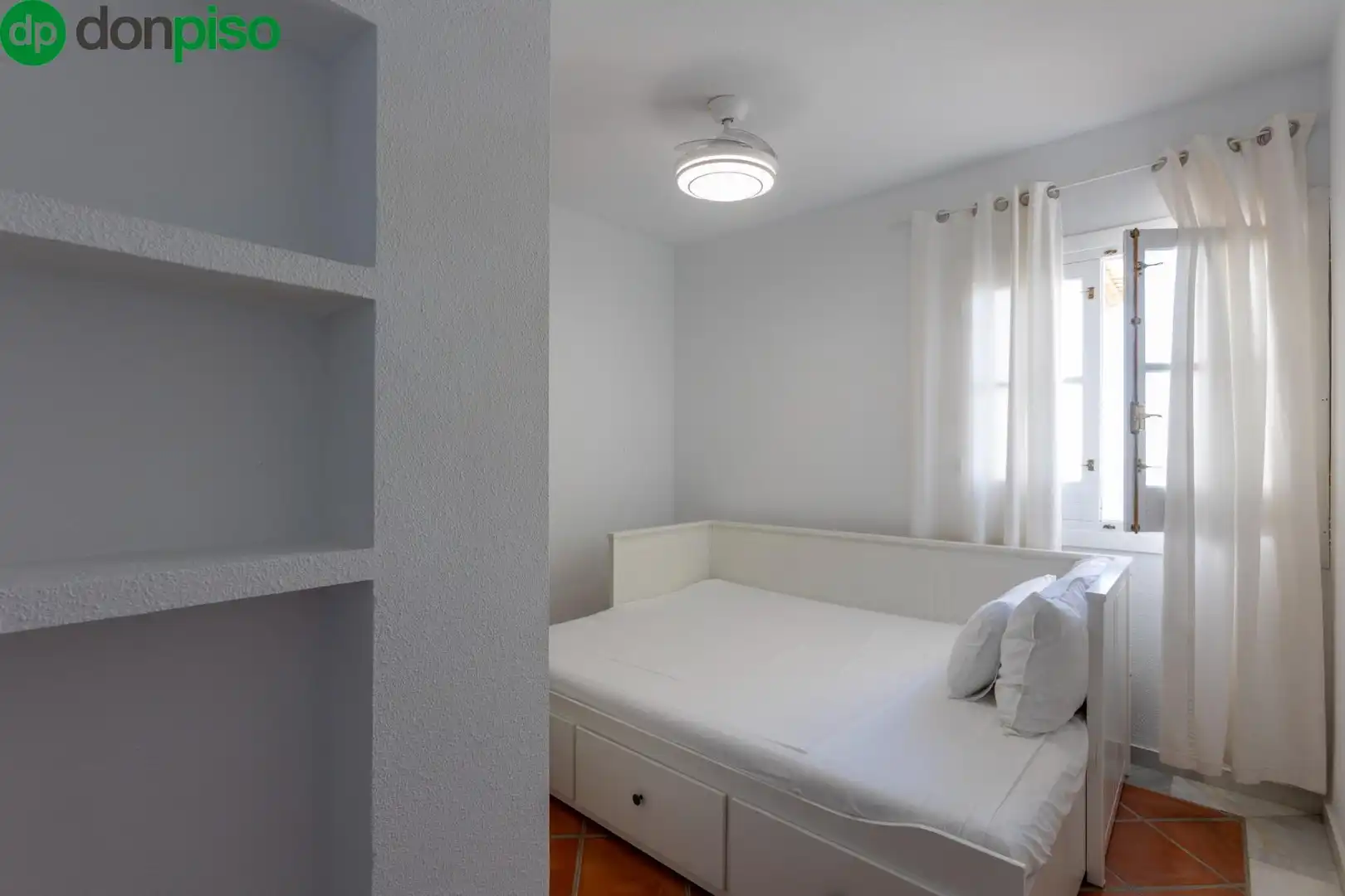 Bedroom of Houses for sale in Almuñécar  with Air Conditioner, Heating and Private garden